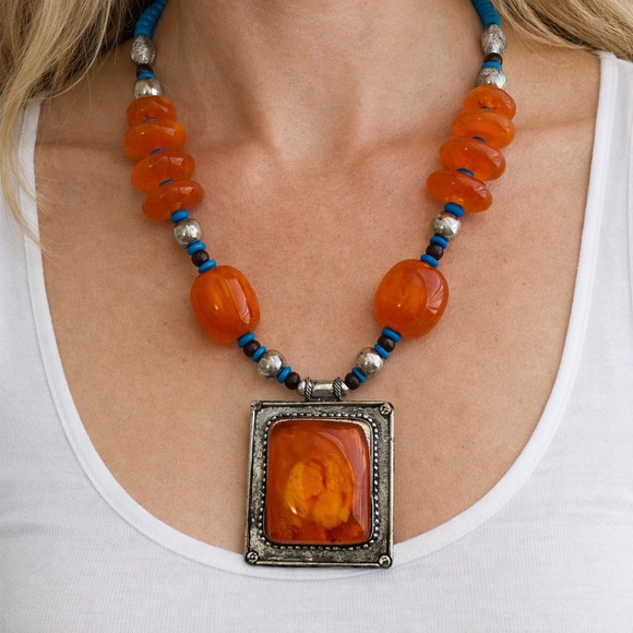 Jewelry - Turquoise and Cream Beaded Necklace
